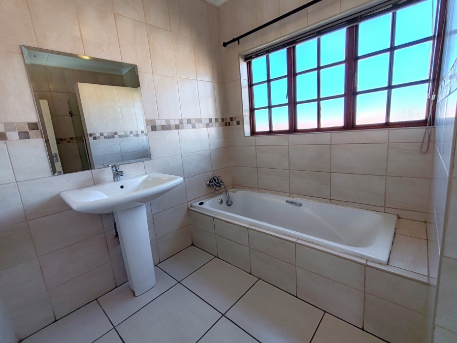 3 Bedroom Property for Sale in Grimbeeck Park North West